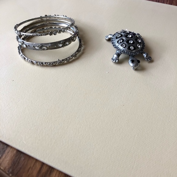 Bundle of Bling, 3 Bracelets & Turtle Necklace - Picture 2 of 5